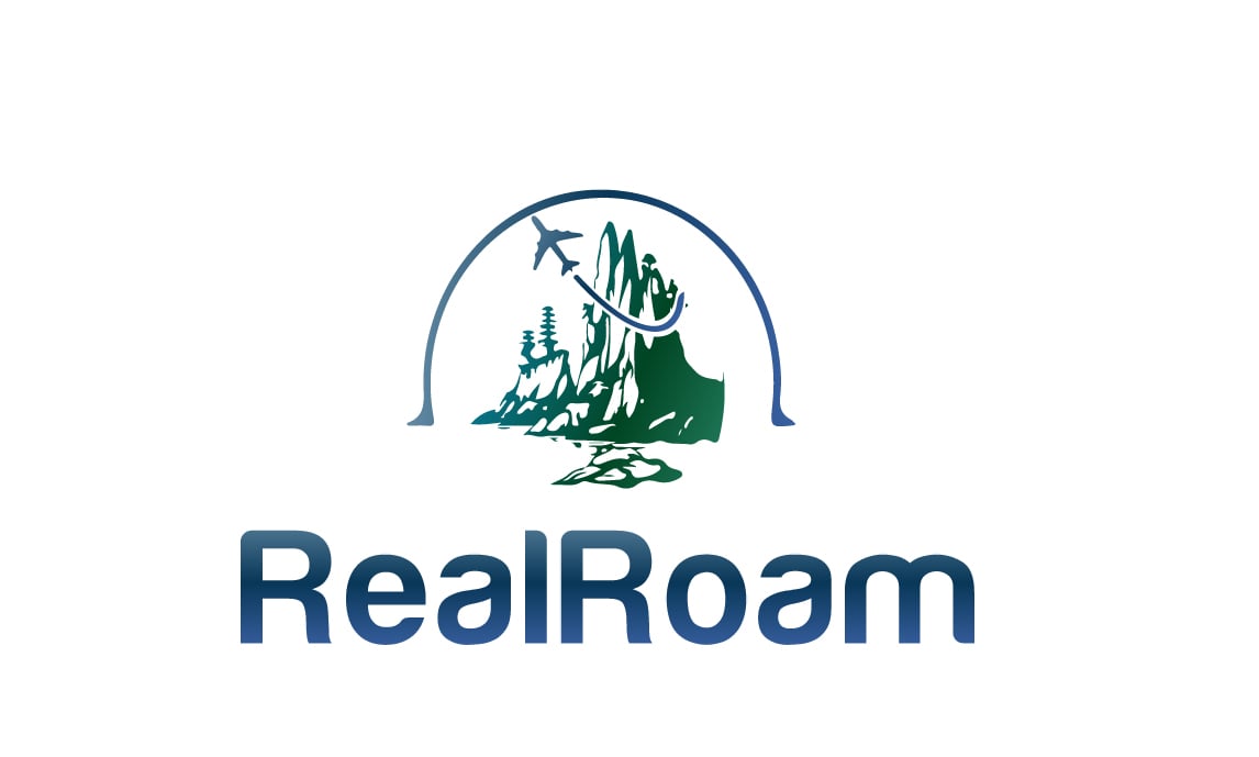 RealRoam logo