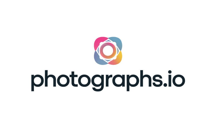 Photographs.io