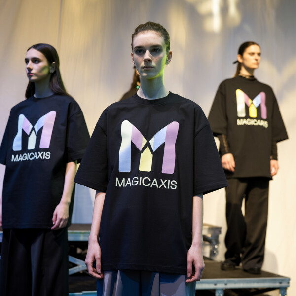 MagicAxis.com image 3
