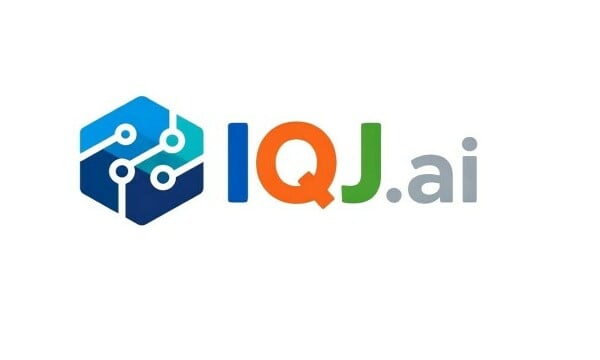 IQJ logo