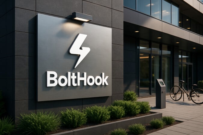 BoltHook.com image 4
